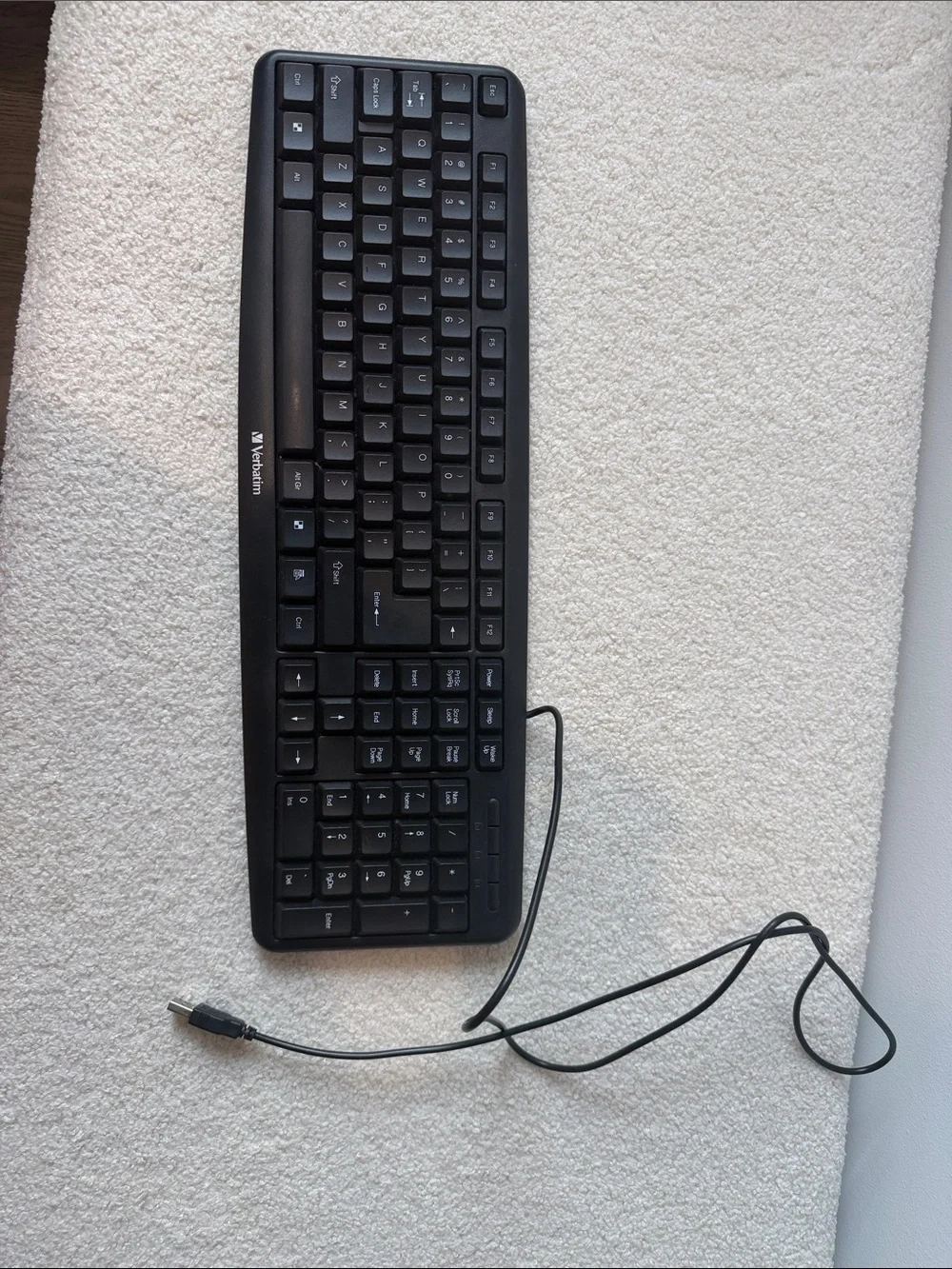 Verbatim Black Wired Compact Full-Size Keyboard with Numeric Keypad
